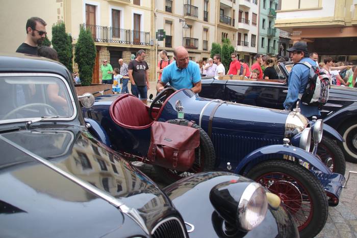 Rally autoen geldialdia larunbatean malekoian