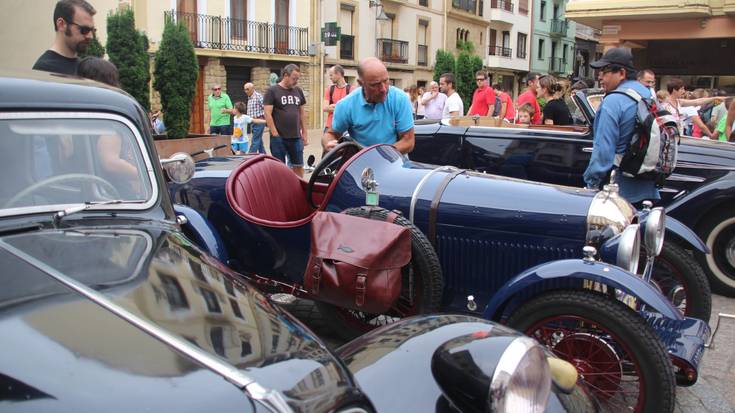 Rally autoen geldialdia larunbatean malekoian