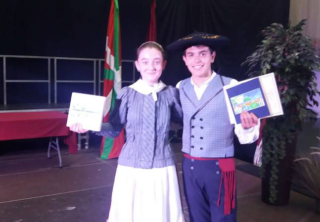 Azpeitiko dantzariek bete dute Zarauzko bikote gazteen dantza suelto txapelketaren podiuma