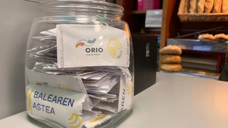 Zozketak eta haurrentzat emanaldia antolatu ditu Arkupek Balearen Egunaren harira