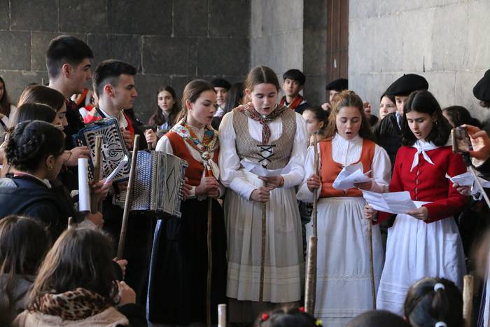 Santa Ageda bezperan, kopla doinuek hartuko dituzte herriko txokoak