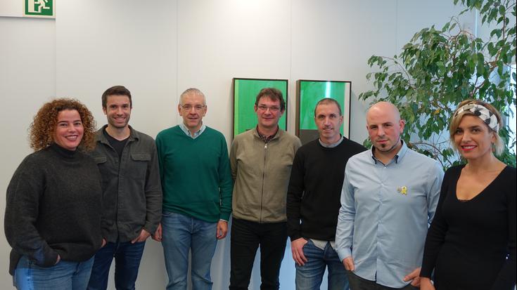 Batzar nagusien ezetza sorospen-zerbitzuak kudeatzeko eskaerari