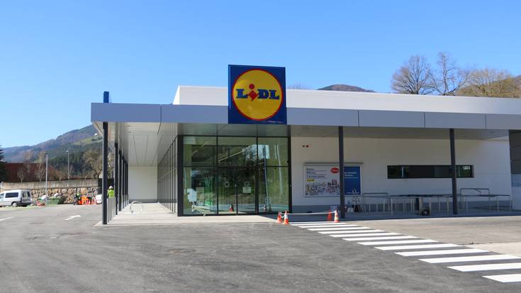 Gipuzkoako LIDL dendetako langile taldea indartzeko eskatu du LAB sindikatuak