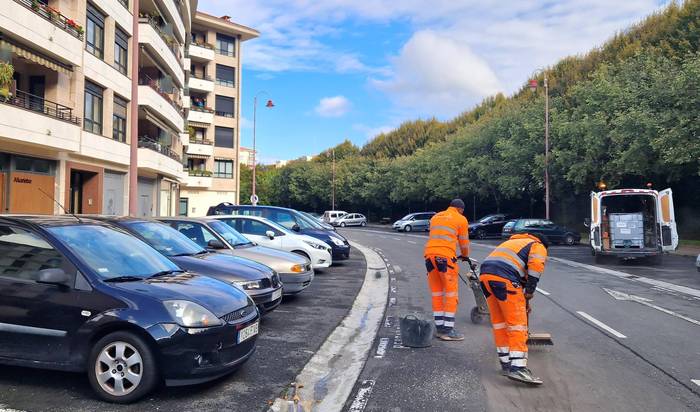 Trafikoaren noranzkoa aldatzeko lanak hasi dituzte Salbiden