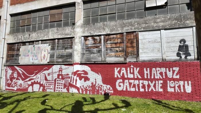 Musika errezitaldia, azoka eta DJen emanaldiak Gaztetxean, bihar eta etzi