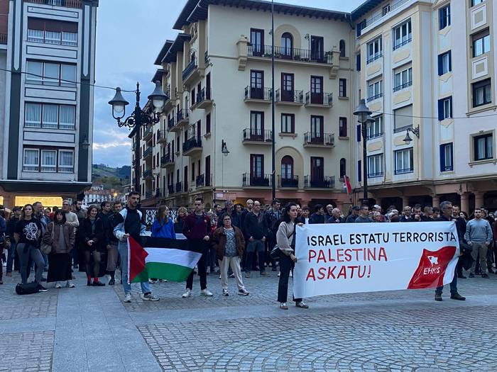 Palestinaren aldeko elkarretaratzeak egin dituzte Urola Kostan