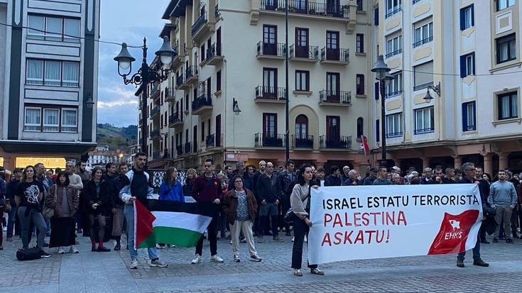 Palestinaren aldeko elkarretaratzeak egin dituzte Urola Kostan