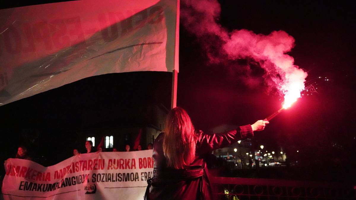 Indarkeria matxistaren kontrako aldarriz bete dira eskualdeko plazak eta kaleak