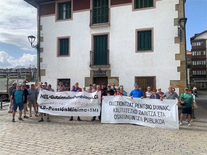 Kalera itzuli dira pentsiodunak