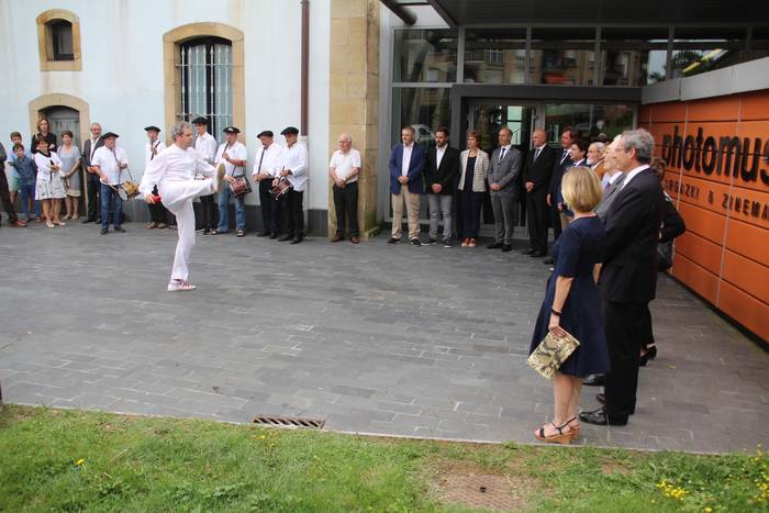 Argazkigintzaren Nazioarteko Eguna ospatuko dute Zarautzen