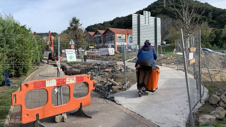 Martxan jarraitzen dute Zubaundian argindar kableak sartzeko lanek