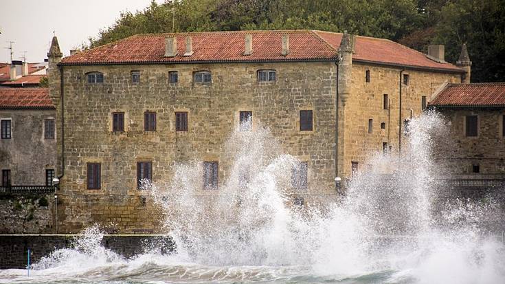 Zarautzi buruzko gradu eta master amaierako lanentzat bekak emango ditu udalak