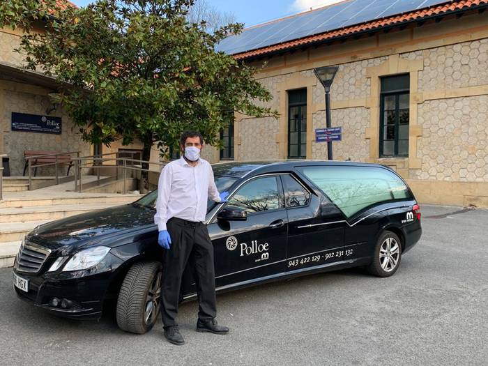 Ibai Esoain: “Gizartea ez dago ohituta hildakoak agur kolektiborik gabe joaten uztera"