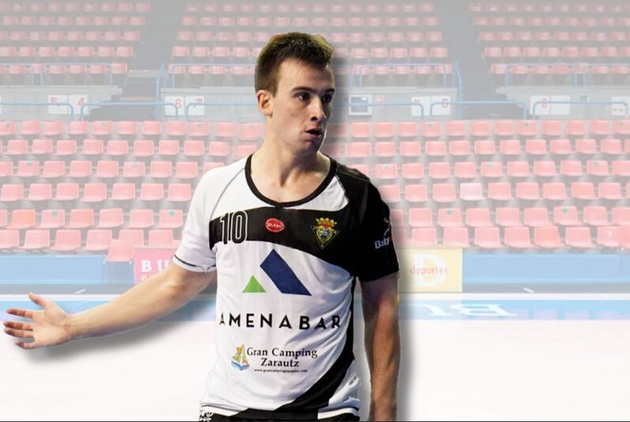 Beñat Manterola eskubaloi jokalaria fitxatu du Burgos taldeak