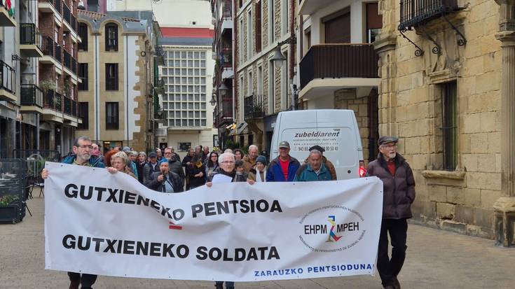 Urteko lehen elkarretaratzea egin dute pentsiodunek