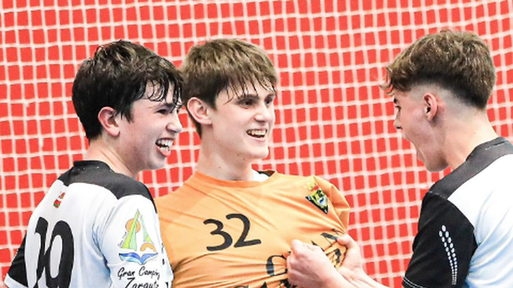 Zarauzko bi jokalari deitu ditu Espainiako Eskubaloi Federazioak otsaileko teknifikazio jardunaldietara