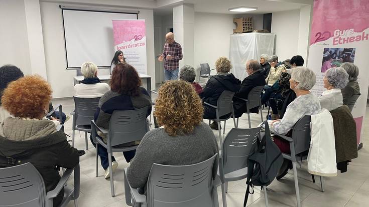 Malen Etxeak Zestoan egin duen bidea errepasatu dute