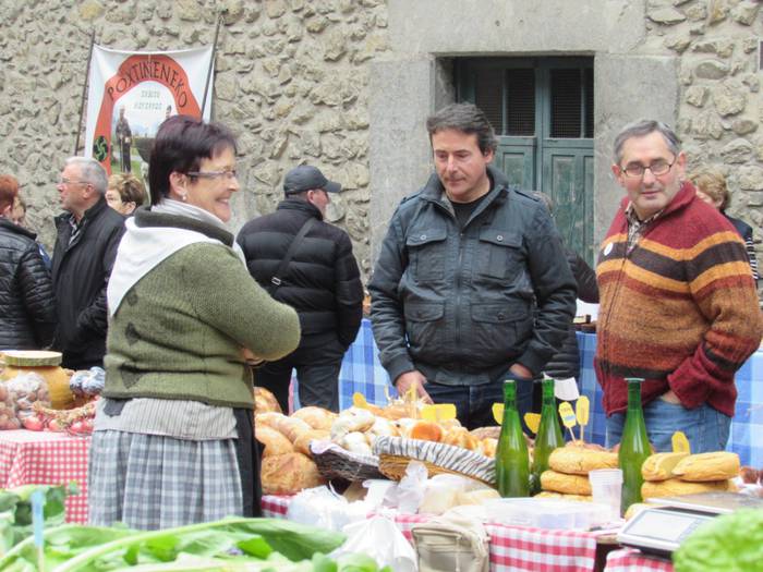 Egitarau oparoarekin ospatuko dute gaur Zestoan Zoroperi eguna