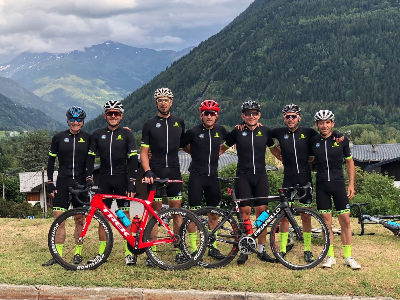 Aldapa elkarteko kideek Tour du Mont Blanc proba egin dute