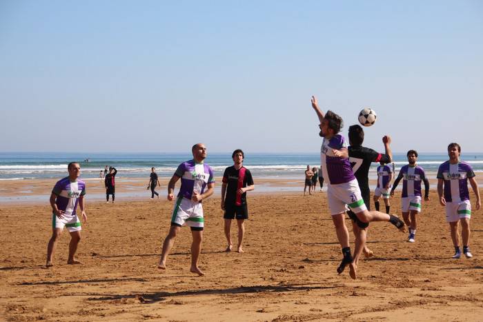 Dagoeneko eman daiteke izena Zarauzko Hondartzako Futbol Txapelketan