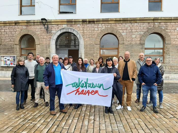 Azaroaren 22an bilbora joateko dei egin dute