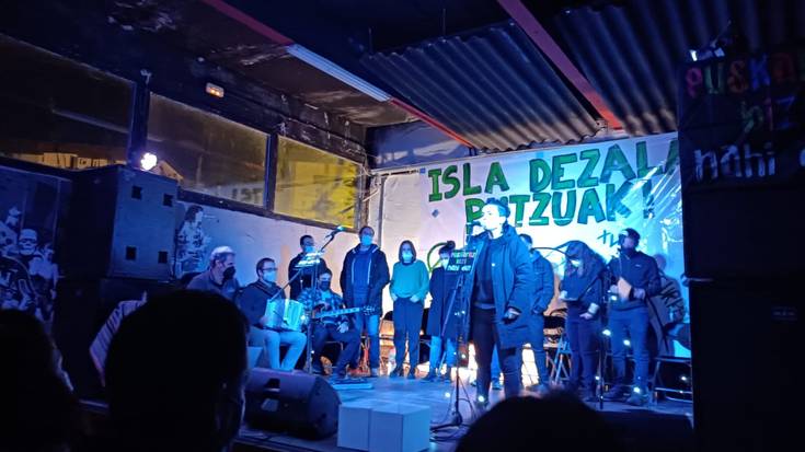 Bueltan dator zintzarri hotsa