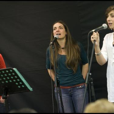 Kontzertua: Aire ahizpak