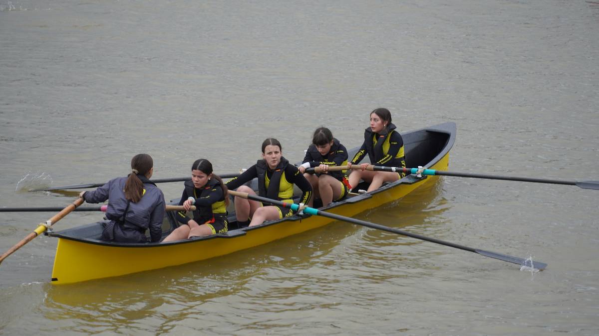 Beren mailari eutsi diote Getariako batelek Zumaian