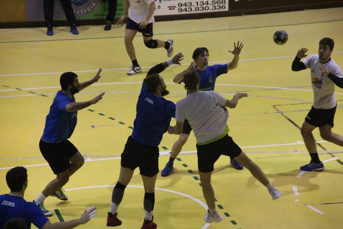 Amenabarrek Artalekun entrenatuko du gaur, Bidasoarekin batera