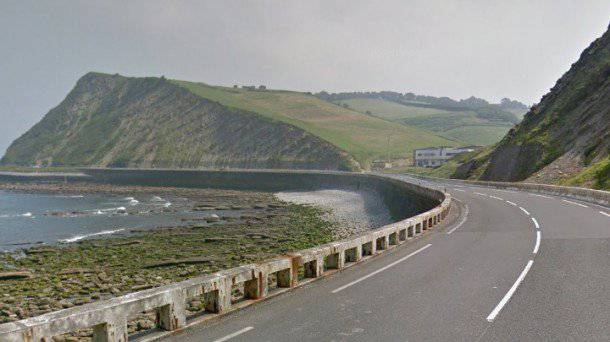 Getaria eta Zumaia arteko kostako errepidea moztuko dute asteartean, Elkanoren Lehorreratzea dela eta
