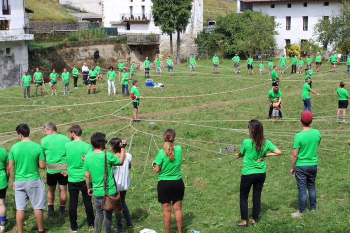 Irudietan, Juan Luis Moraza artistaren 'Tug of war' ekitaldia Nuarben