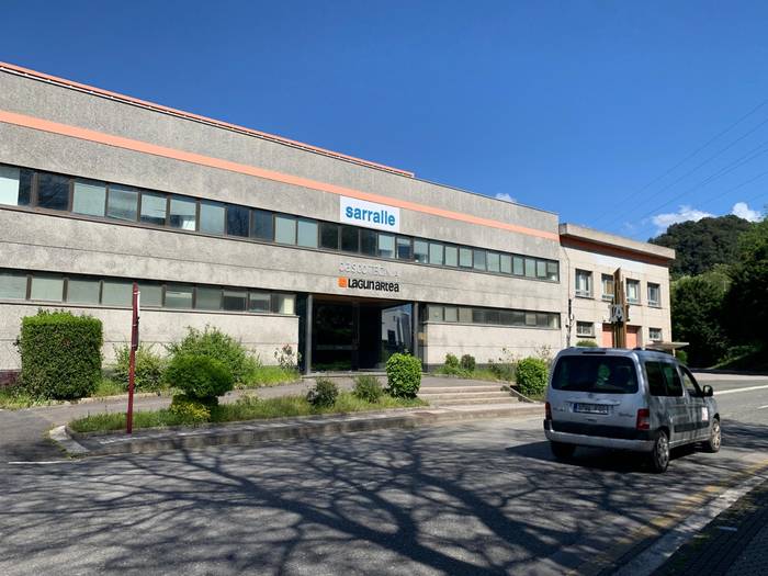 Auxi enpresako langileek lehen greba eguna egingo dute bihar