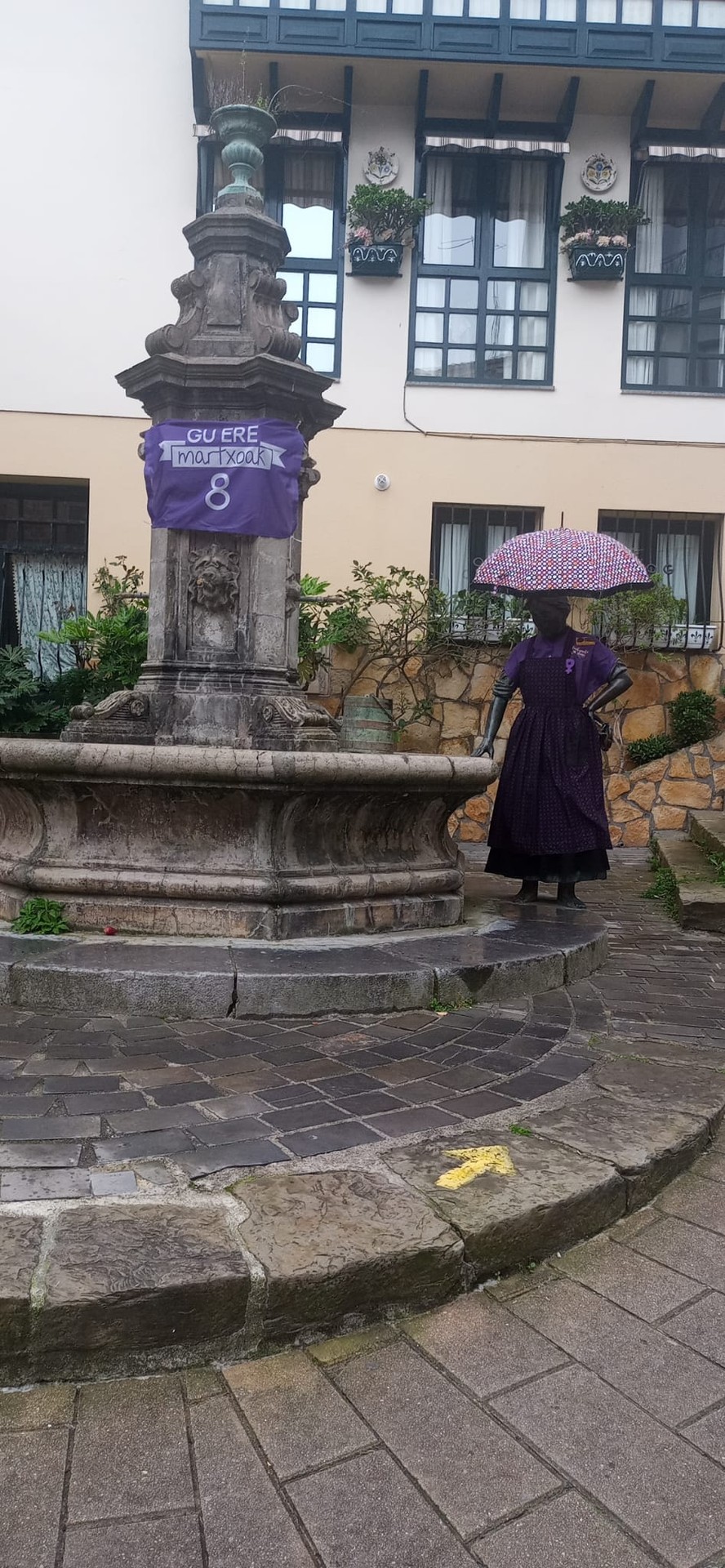 Sanjuaniturriko Maritxuk bat egin du Emakumeen Nazioarteko Egunaren aldarriarekin