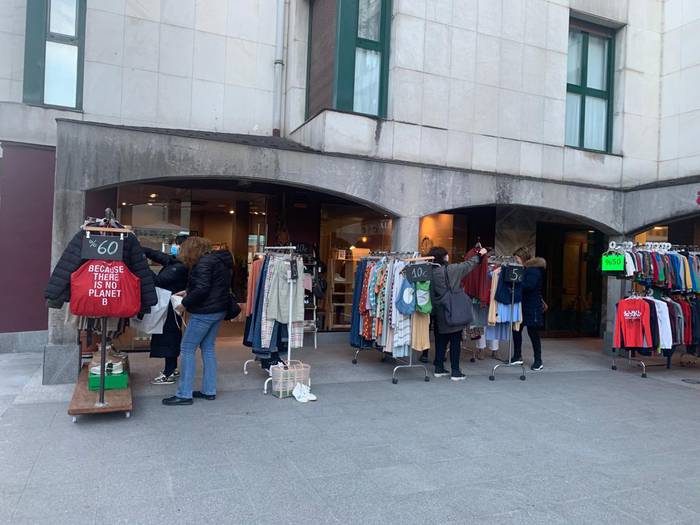 Martxan da Azpeitiko merkatarien Neguko Outleta