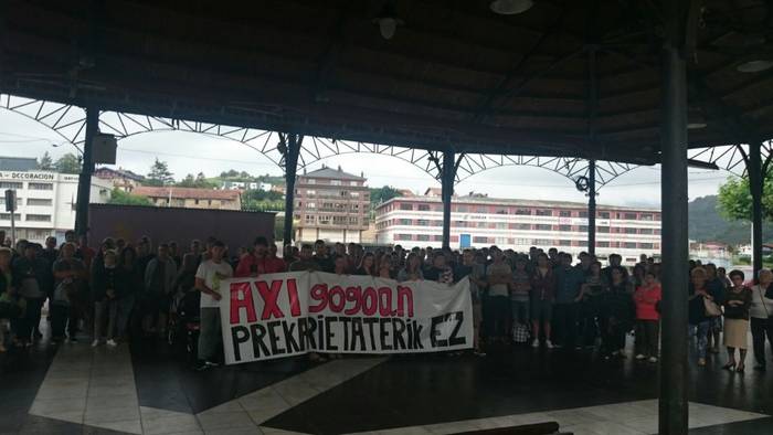 Asier Arrillagaren heriotza salatzeko elkarretaratzea egin dute Orion