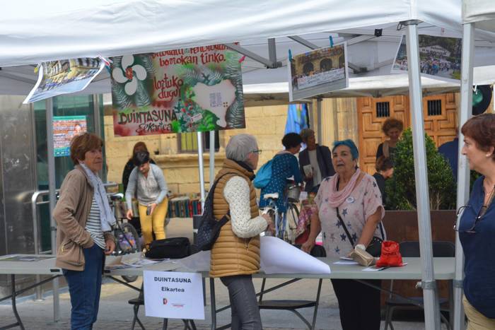 Irudietan: Ekonomia alternatibo eta solidarioaren azoka