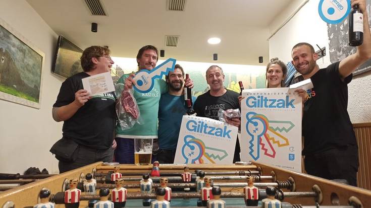 Ayerbe eta Beloki garaile Sarek antolatutako Futbolin Txapelketan