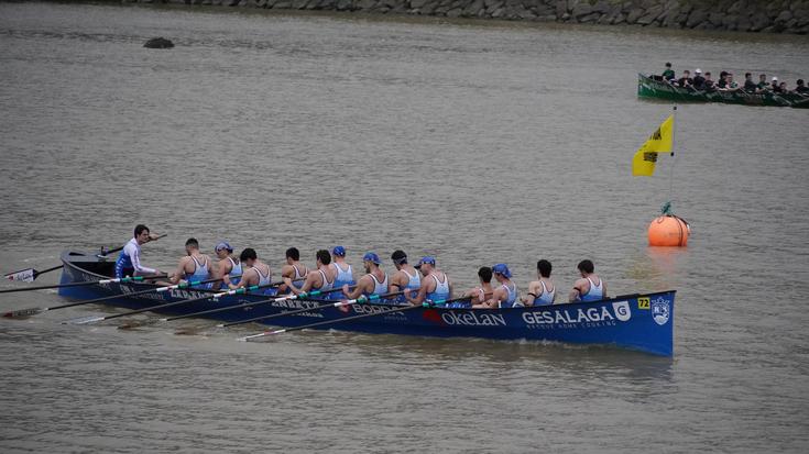 Indarrak neurtu dituzte ZAEko seniorrek, 32. Oriaren Traineru Jaitsieran