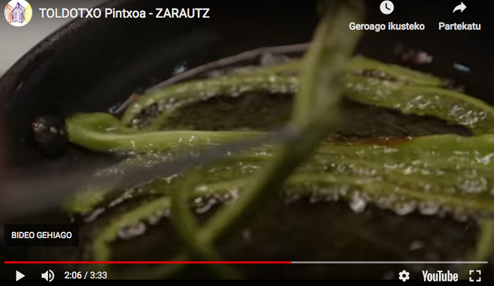 Bideoa: 'Toldotxo' pintxoa aurkeztu dute Zarauzko Turismo arduradunek FITUR azokan