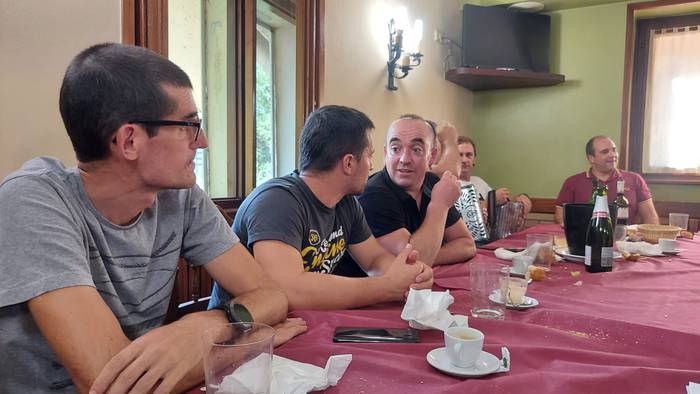 Bertsoekin eta trikiti doinuekin ospatu dituzte sanagustinak Aizpurutxon