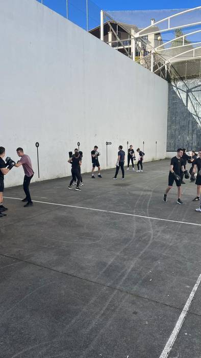 Boxeoan eta K-1ean trebatu dira hainbat gazte Goiko Losan