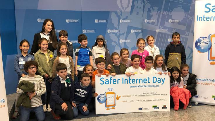 Floreaga ikastetxeko ikasleek irabazi dute Safer Internet Day lehiaketa