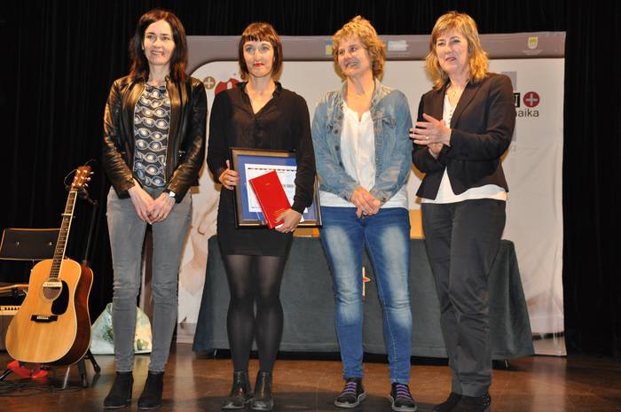 Joxean Agirre eta Uxue Alberdi, 111 Akademiaren Saria jasotzeko hautagaien artean