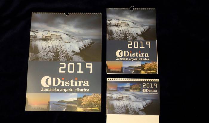 2019ko egutegiak ditu salgai Zumaiako Distira elkarteak