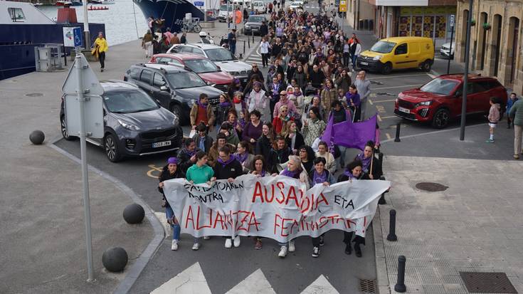 "Batu ditzagun indarrak herri eta jendarte feminista bat eraikitzeko bidean"