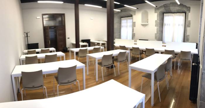 Zerbitzuak berrirekitzen hasi da pixkanaka Azpeitiko Udala