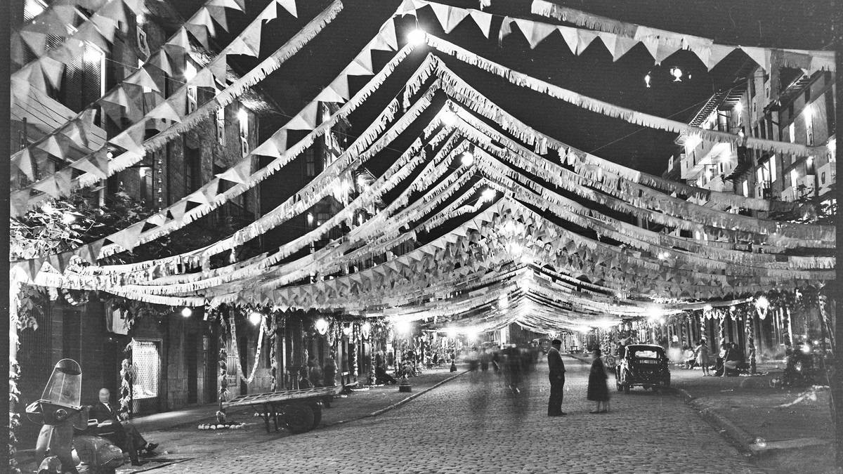 Plazaberria, Urrategiko Amaren koroatzerako atondua