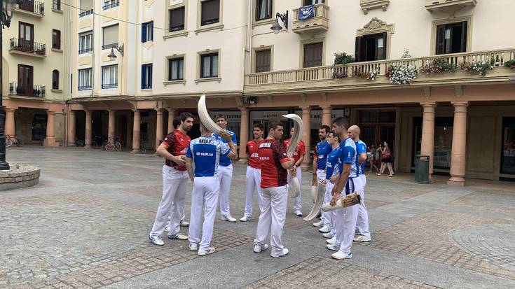 Ansa II.a eta Juanenea dira Zarauzko erremonte torneoko lehen finalistak