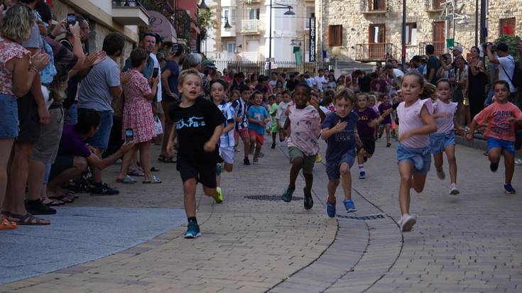 Haurren auzo krosarekin eta bonsai erakusketarekin girotu zituzten atzo arratsaldean SKAPAko jaiak