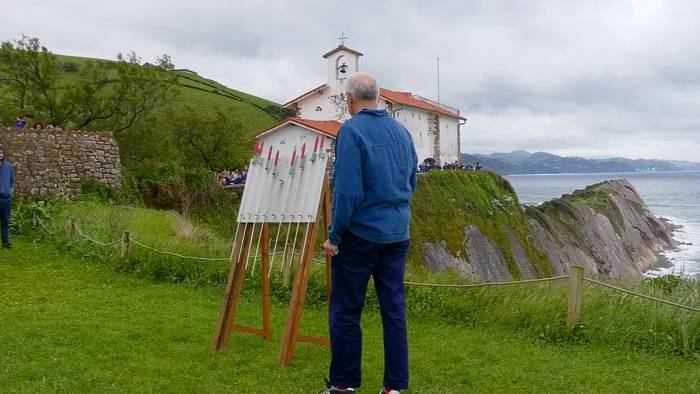 Santelmoak antolatzeko bilera egingo dute otsailaren 10ean, Komentuan